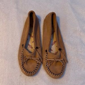 Women’s slip on Minnetonka shoes!